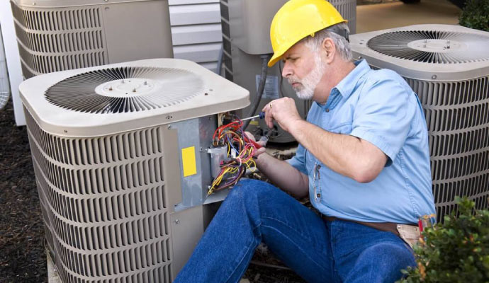 AC maintenance service by professional technician