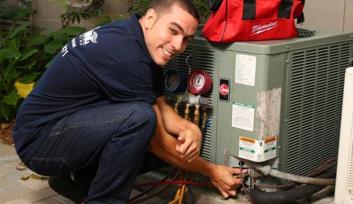 Air conditioner maintenance service